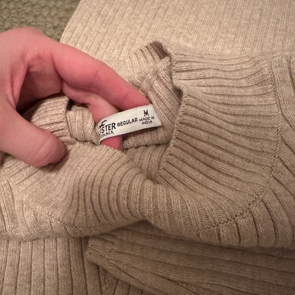 Hollister Women’s Tan Sweater Dress